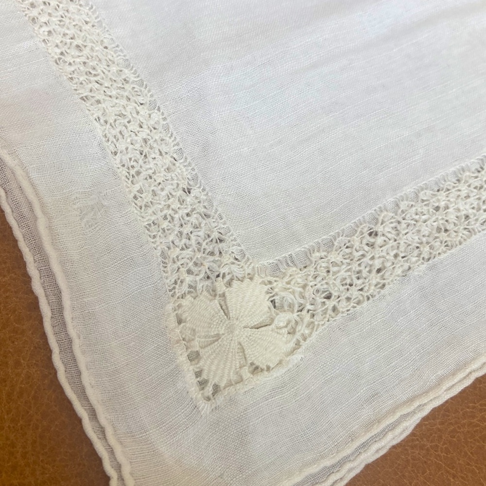 Antique linen and Cream Lace Handkerchief gorgeous dogwood corners. See up close